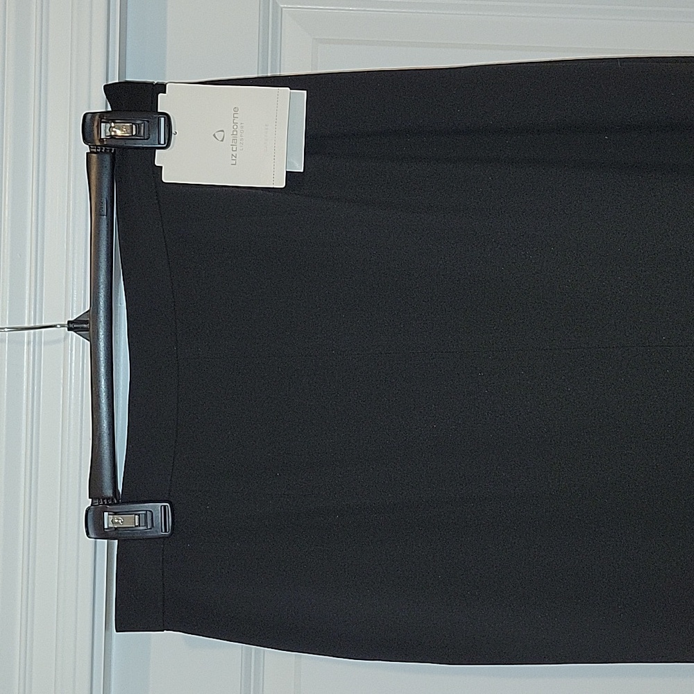 Liz Claiborne Front Slit Elegant Black Skirt - Picture 2 of 10